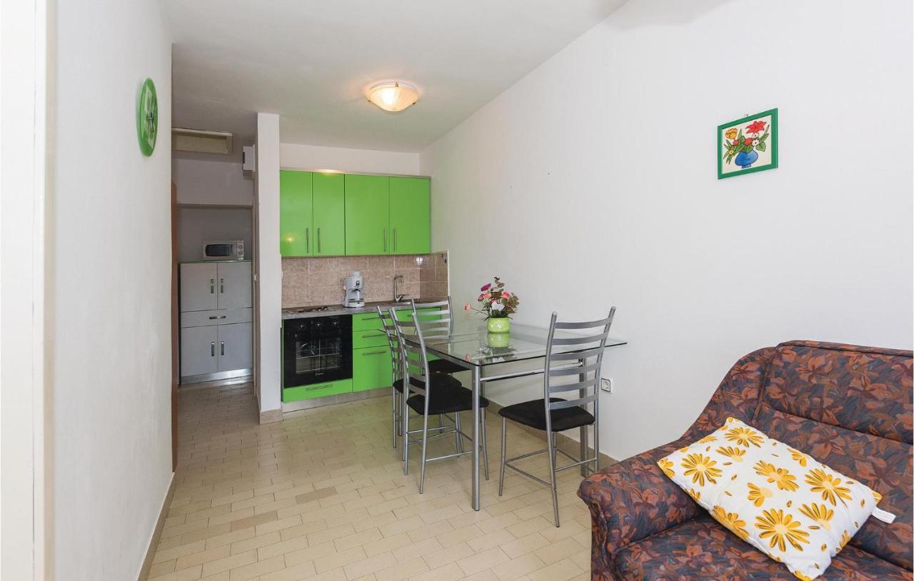 Beautiful Apartment In Rogoznica With Wifi 외부 사진