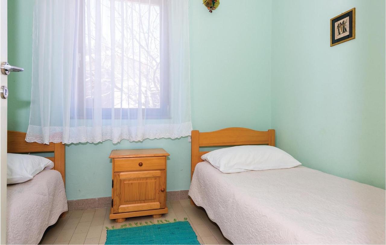 Beautiful Apartment In Rogoznica With Wifi 외부 사진