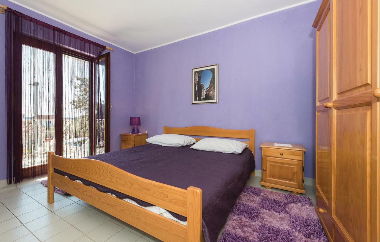 Beautiful Apartment In Rogoznica With Wifi 외부 사진